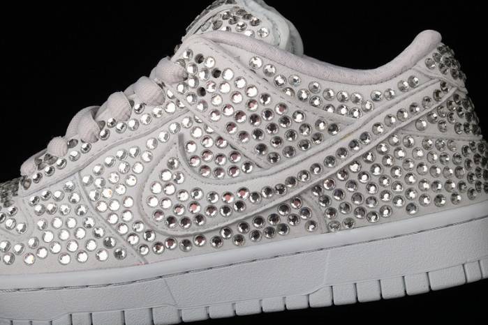 Nike Dunk Low Cactus Plant Flea Market Pure Platinum CZ2670-001