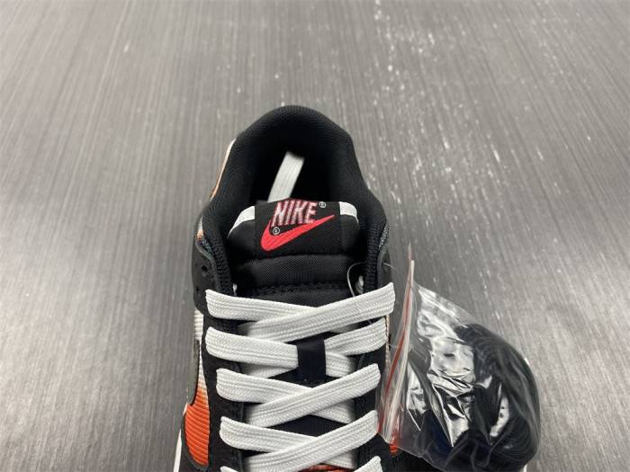 Nike Dunk Low Graffiti Black Red DM0108-001