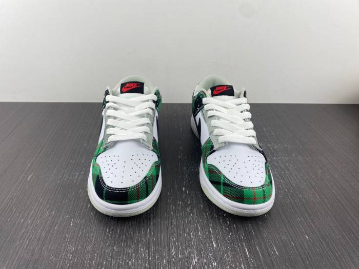 Nike Dunk Low Tartan Plaid DV0827-100