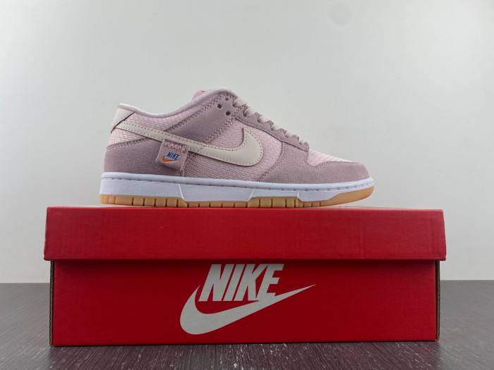 Nike Dunk Low Teddy Bear (W) DZ5318-640