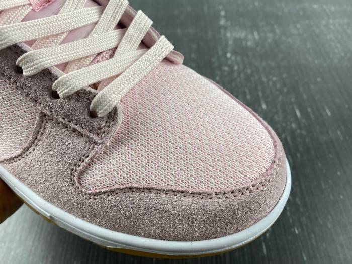 Nike Dunk Low Teddy Bear (W) DZ5318-640