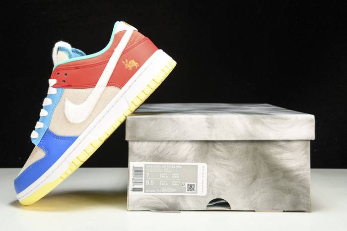 Nike Dunk Low Year Of The Rabbit FD4203-111