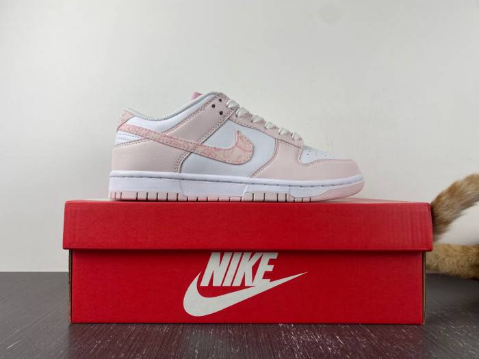 Nike Dunk Low Essential Paisley Pack Pink (W) FD1449-100