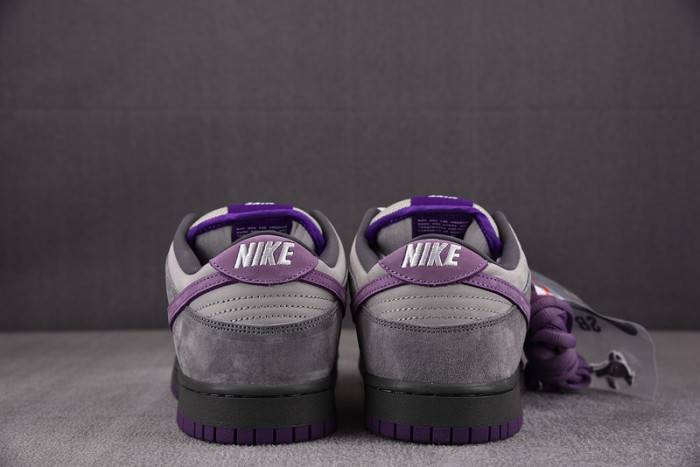 Nike Dunk SB Low Purple Pigeon 304292-051