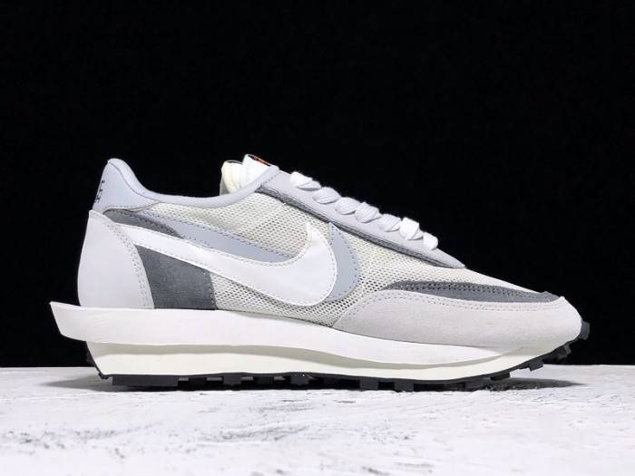 Nike LD Waffle Sacai Summit White BV0073-100