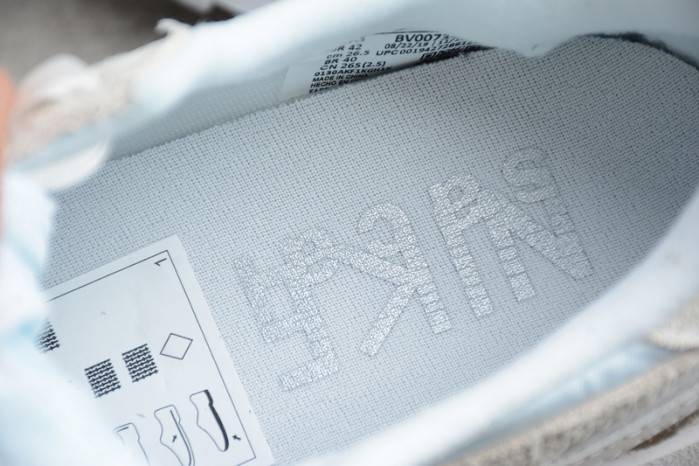 Nike LDV Waffle Sacai White BV0073-101