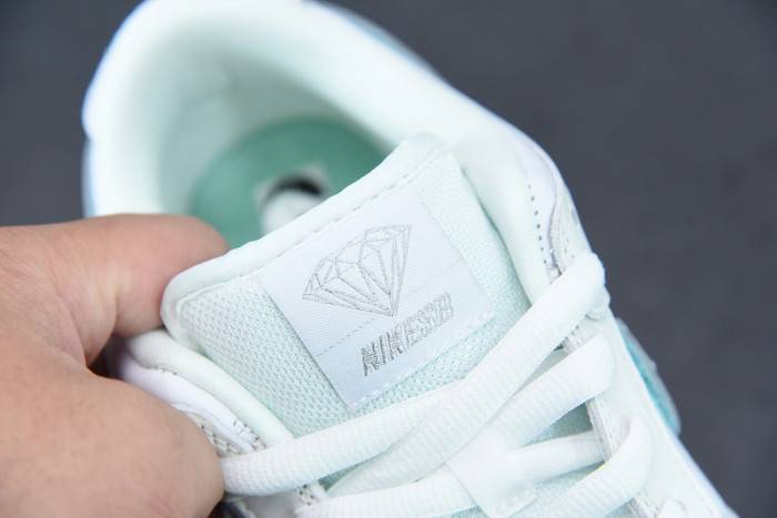 nike sb dunk low Di*m*nd s*pply co white Di*m*nd bv1310-100