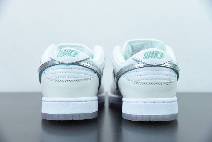 nike sb dunk low Di*m*nd s*pply co white Di*m*nd bv1310-100