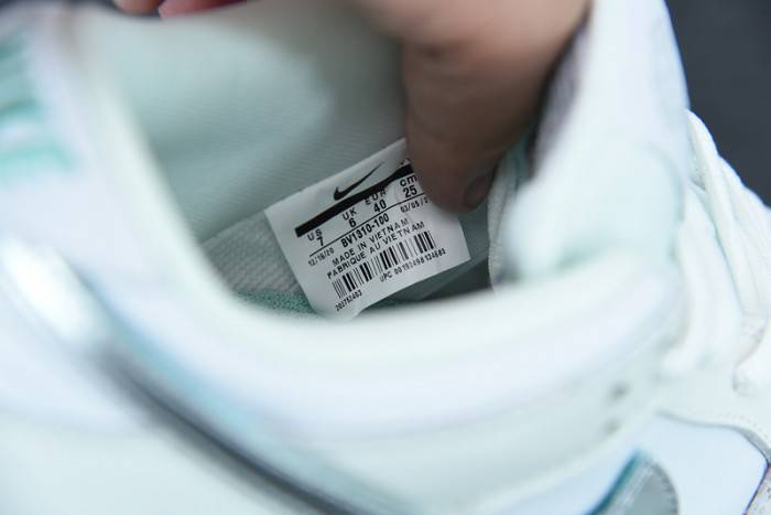 nike sb dunk low Di*m*nd s*pply co white Di*m*nd bv1310-100