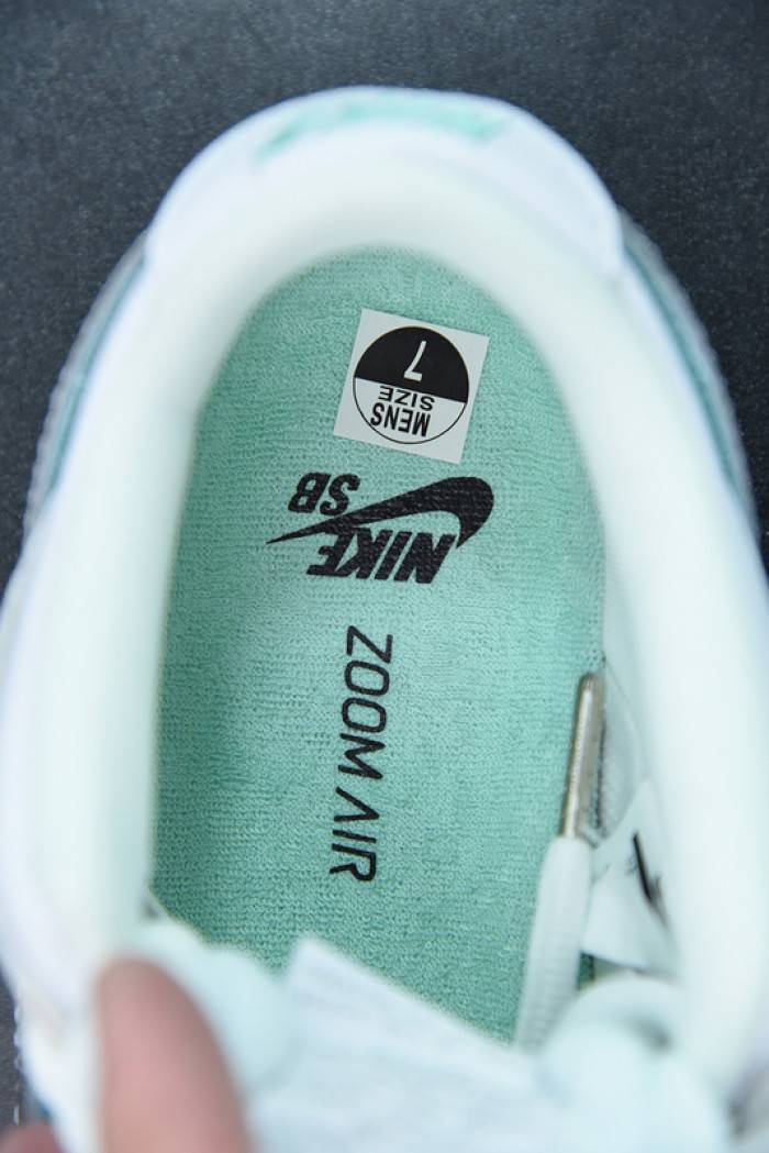 nike sb dunk low Di*m*nd s*pply co white Di*m*nd bv1310-100