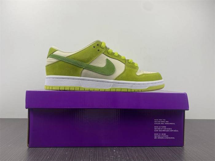 Nike SB Dunk Low Green Apple DM0807-300