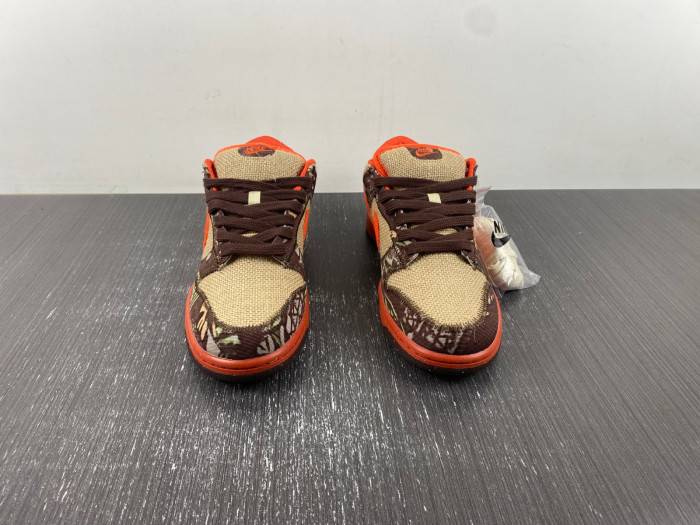 Nike SB Dunk Low “Hunter Reese Forbes”