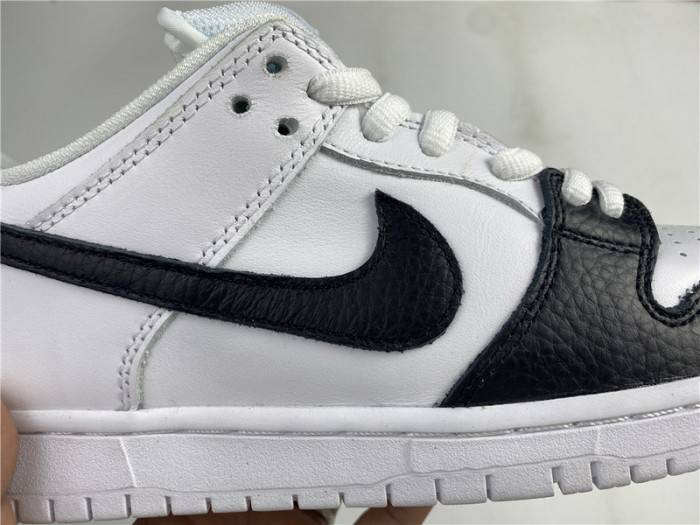 Nike SB Dunk Low Yin Yang 313170-023