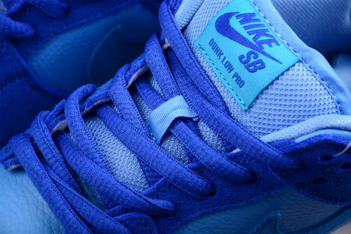 Nike Sb Dunk Low Blue Raspberry DM0807-400