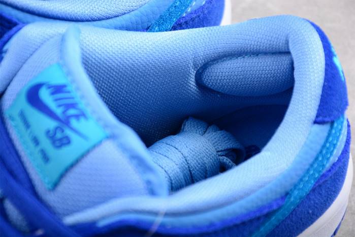 Nike Sb Dunk Low Blue Raspberry DM0807-400