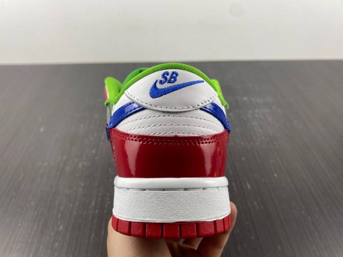 Nike Sb Dunk Low Sandy Bodecker FD8777-100