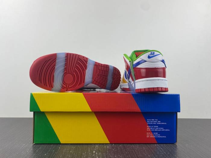 Nike Sb Dunk Low Sandy Bodecker FD8777-100
