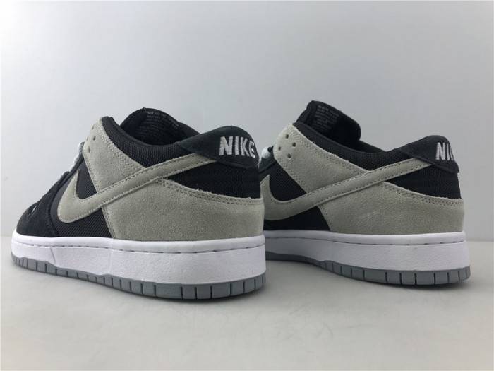 Nike Sb Zoom Dunk Low Pro Black/Wolf Grey-White-White 854866-001