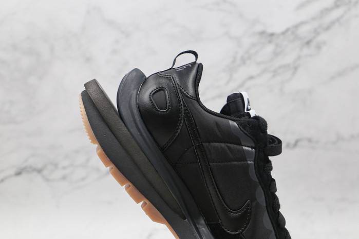 Nike Vaporwaffle Sacai Black GumDD1875-001