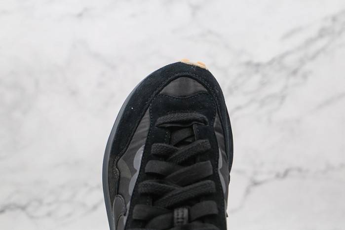 Nike Vaporwaffle Sacai Black GumDD1875-001