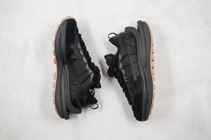 Nike Vaporwaffle Sacai Black GumDD1875-001
