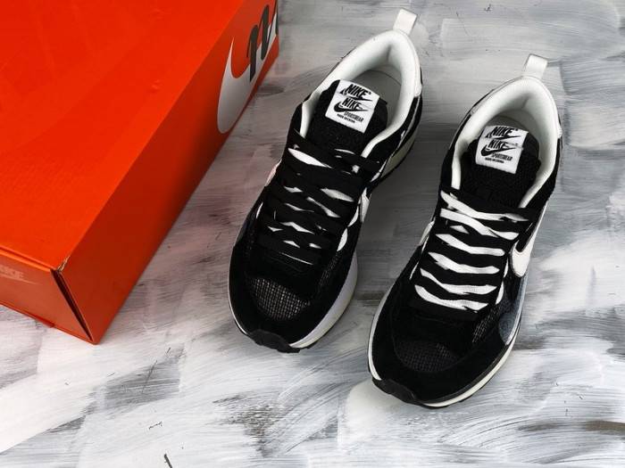 Nike Vaporwaffle Sacai Black White – CV1363-001