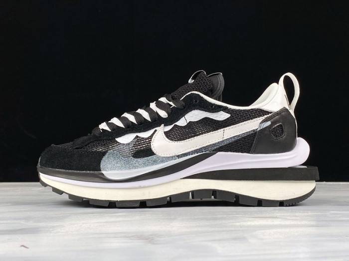 Nike Vaporwaffle Sacai Black White – CV1363-001