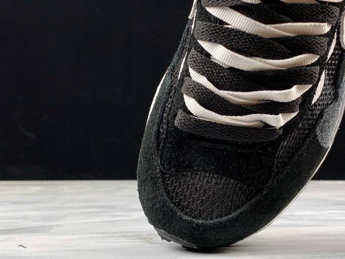 Nike Vaporwaffle Sacai Black White – CV1363-001
