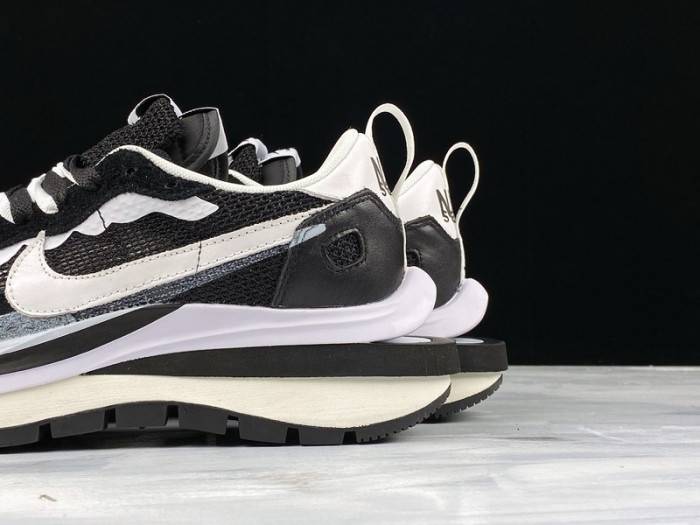 Nike Vaporwaffle Sacai Black White – CV1363-001