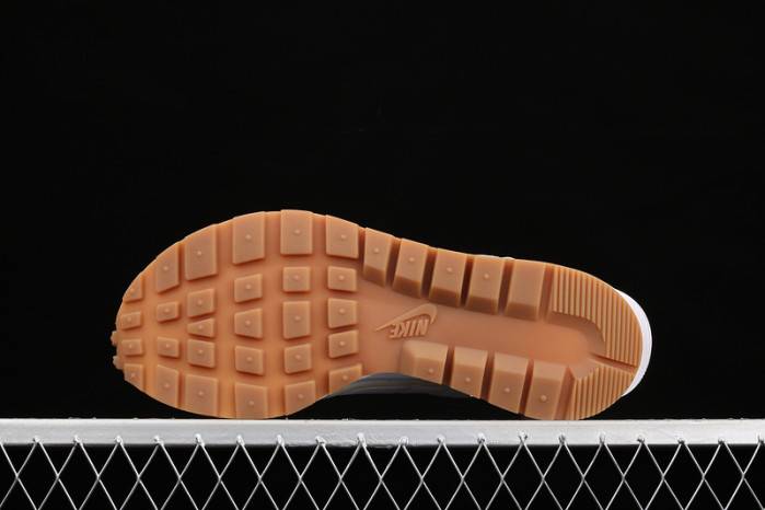 Nike Vaporwaffle Sacai Sesame Blue Void – DD1875-200