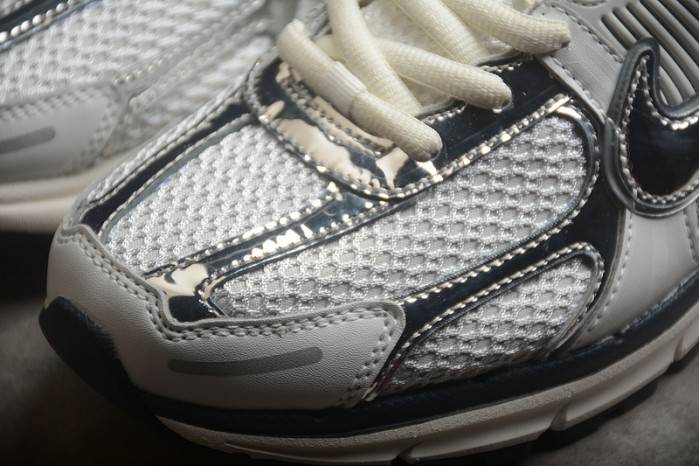 Nike Zoom Vomero 5 Photon Dust Metallic Silver (Women’s) FD0884-025