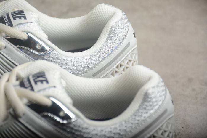 Nike Zoom Vomero 5 Photon Dust Metallic Silver (Women’s) FD0884-025