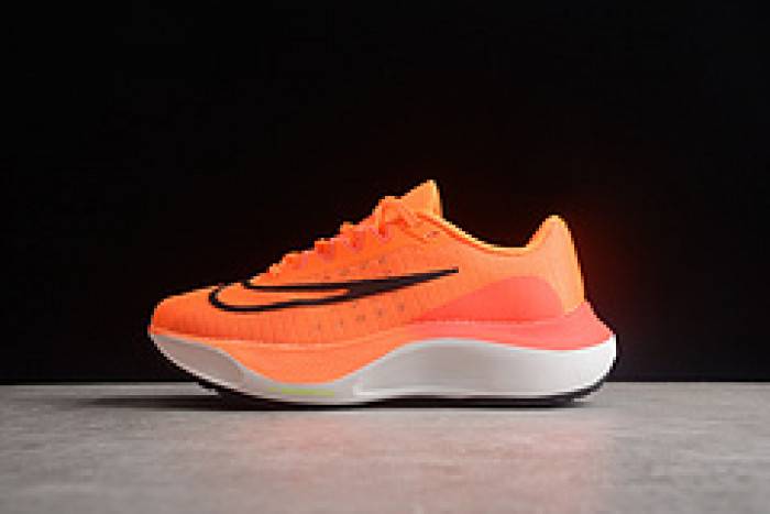 Nk Zoom Fly 5DM8968-800