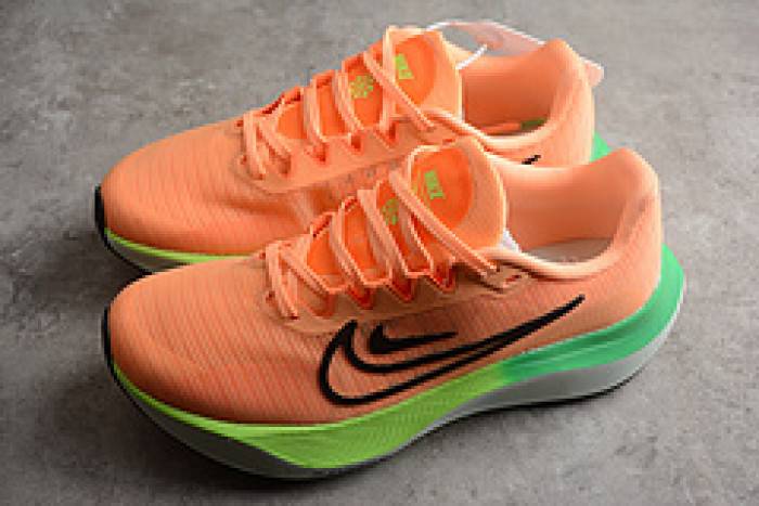 Nk Zoom Fly 5DM8974-800