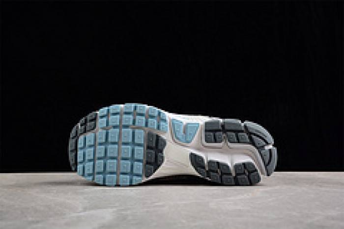 Nk Zoom Vomero 5 FN3432-001