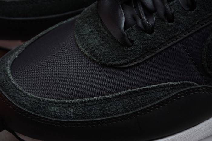 Sacai x Nike LVD Waffle Daybreak Black white BV0073-002