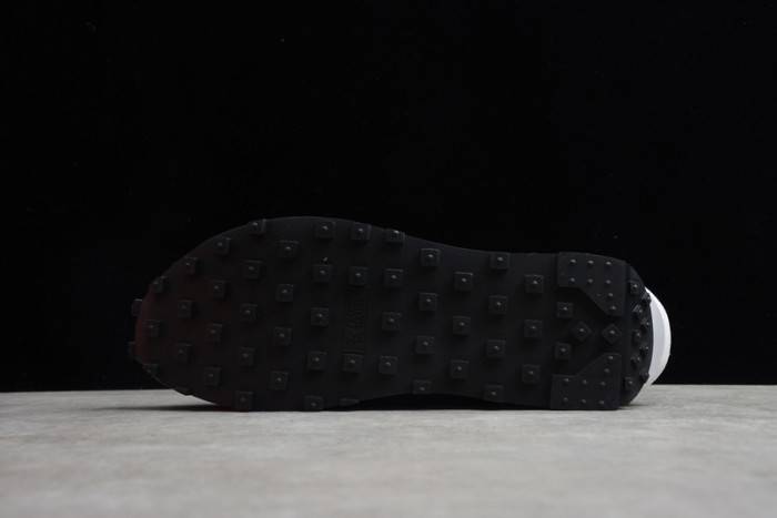 Sacai x Nike LVD Waffle Daybreak Black white BV0073-002