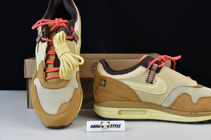 Travis Scott Nike Air Max 1 DO9392-701