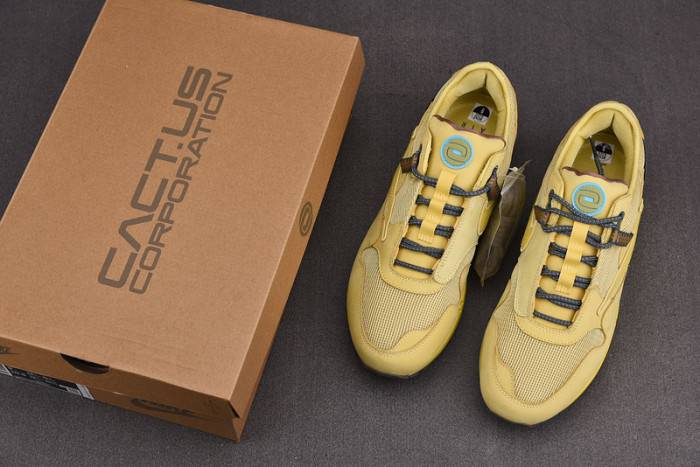 Travis Scott Nike Air Max 1 Wheat DO9392-700