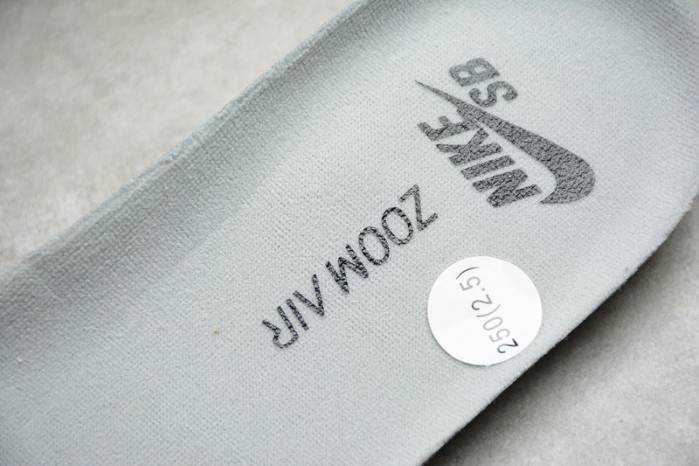 Travis Scott x PlayStation x NK SB Dunk Low BQ6817-101