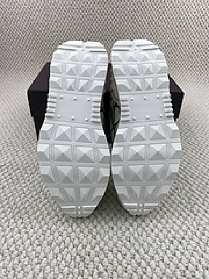 VALE·NTI·NO· Sneakers VS002