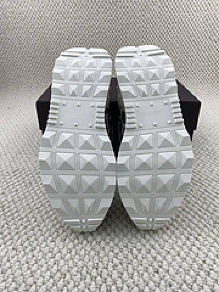 VALE·NTI·NO· Sneakers VS004