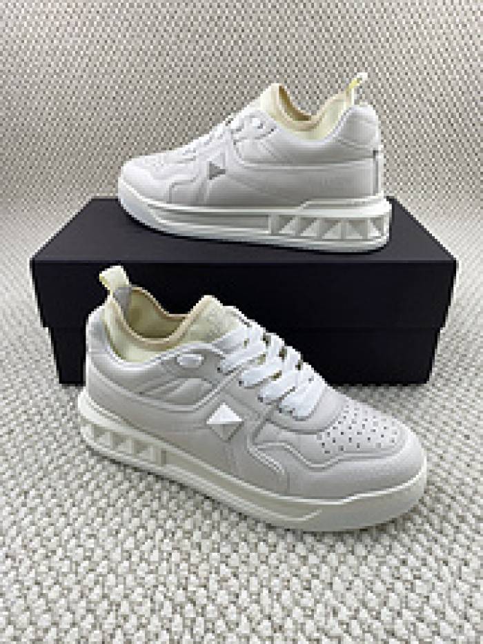 VALE·NTI·NO· Sneakers VS011