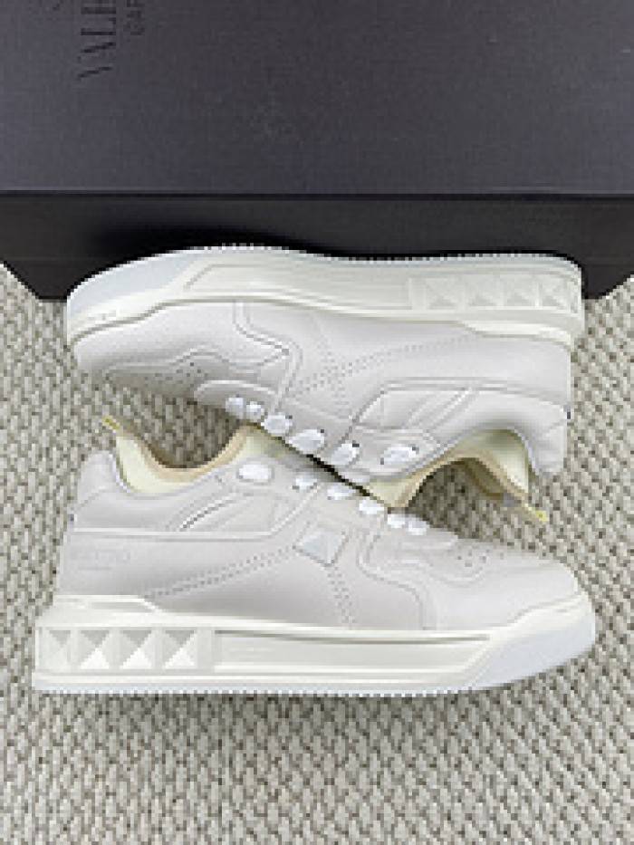 VALE·NTI·NO· Sneakers VS011