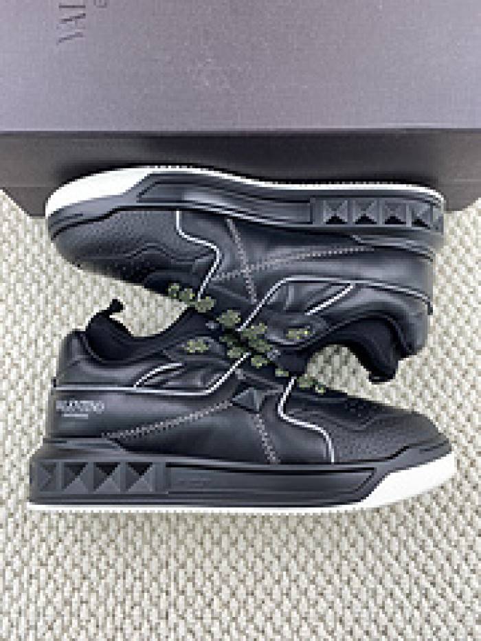 VALE·NTI·NO· Sneakers VS012