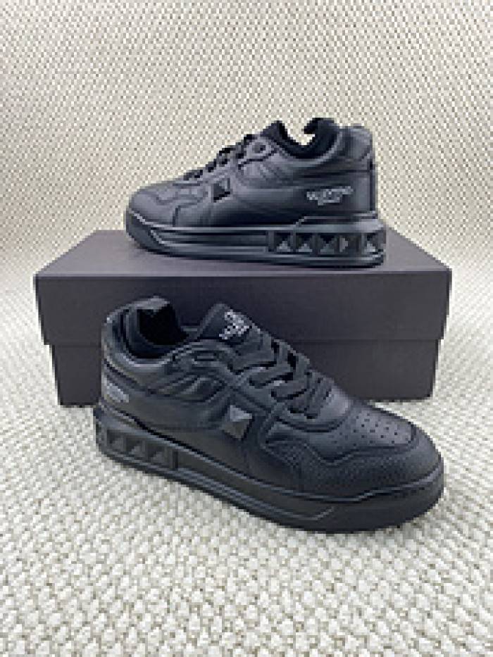 VALE·NTI·NO· Sneakers VS013