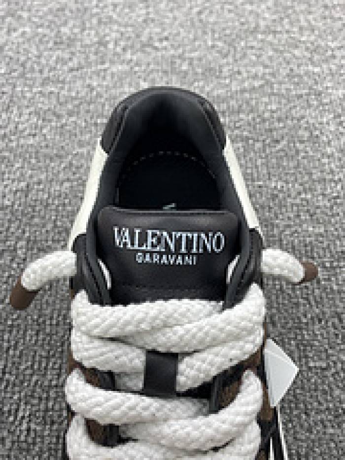 VALE·NTI·NO· Sneakers VS016