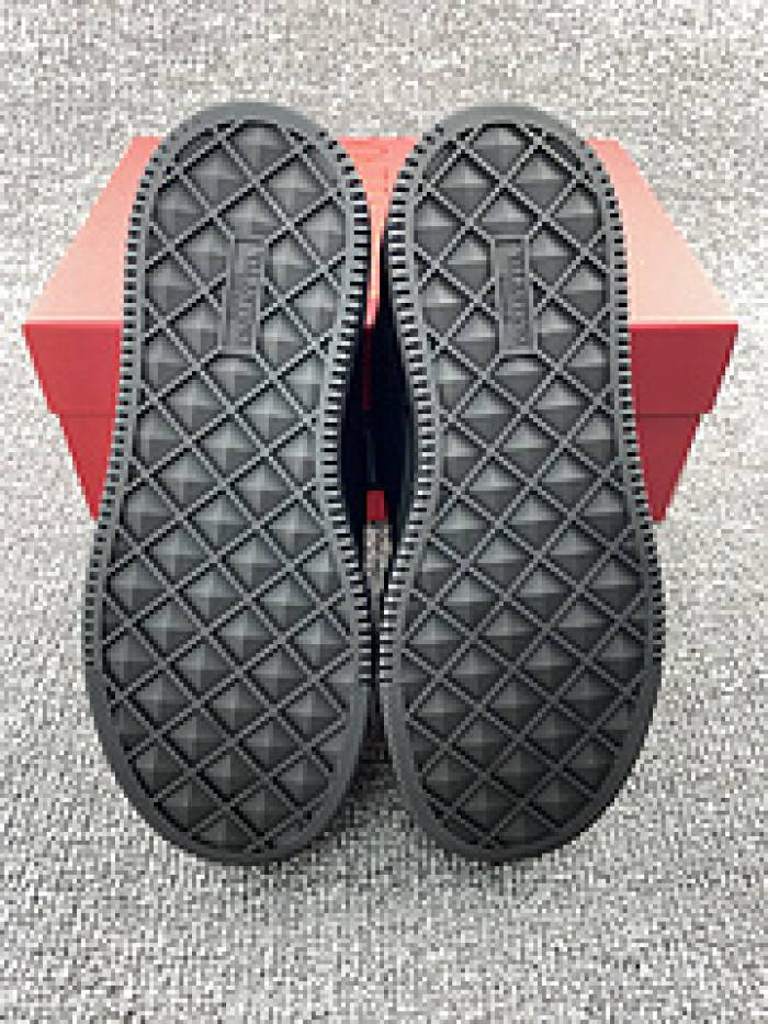 VALE·NTI·NO· Sneakers VS018