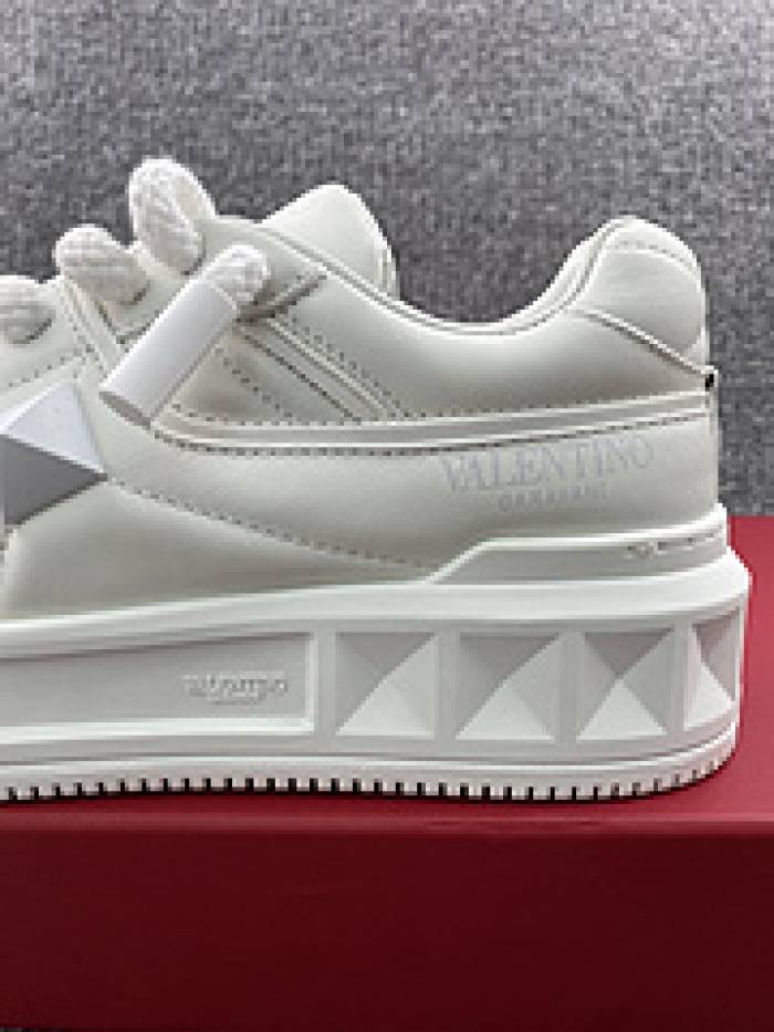 VALE·NTI·NO· Sneakers VS022