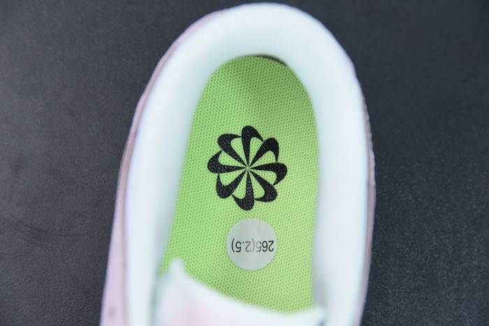 Wmns Dunk Low ‘Move To Zero’ – Nike – DD1873-100